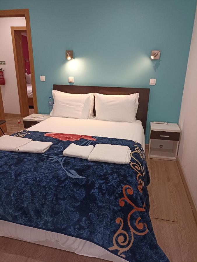 Martim Moniz 28 Guest House Lisbon Luaran gambar