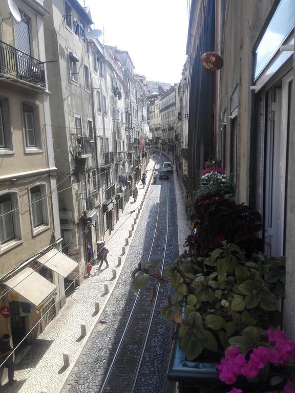 Martim Moniz 28 Guest House Lisbon Luaran gambar
